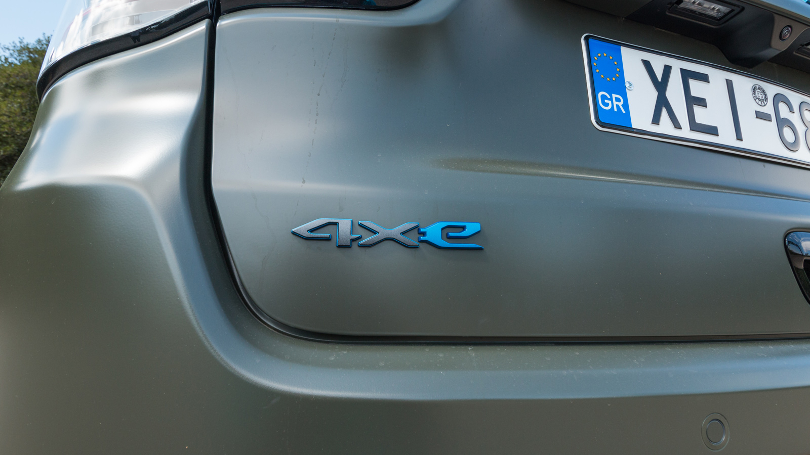 Jeep Compass 4xe: Premium, μυώδες και καίει μόλις 6,3λτ